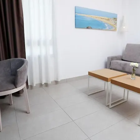 아파트 Lb Deluxe Sea View Room, Breakfast And Dinner Included, Wifi, 250m To The Beach *