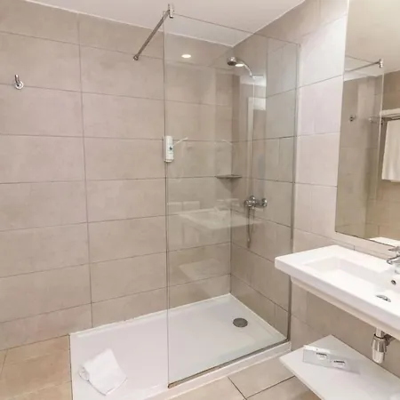 Lb Deluxe Sea View Room, Breakfast And Dinner Included, Wifi, 250m To The Beach Apartment